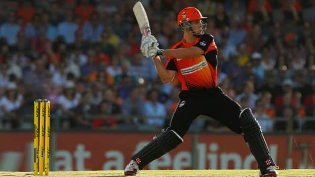 Mitchell Marsh stakes claim for spot in Australia’s ICC World Cup 2015 squad with late blitz for Perth Scorchers against Dolphins